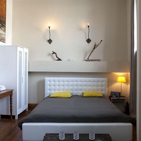 The Phileas Fogg Bed & Breakfast Saint-Josse-ten-Noode Exteriör bild