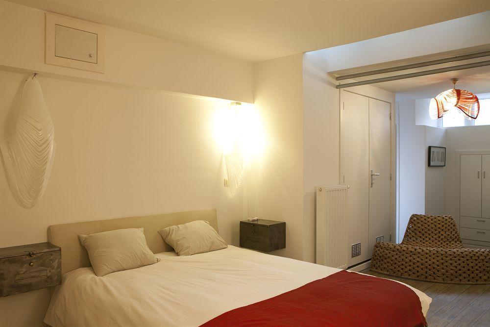 The Phileas Fogg Bed & Breakfast Saint-Josse-ten-Noode Exteriör bild